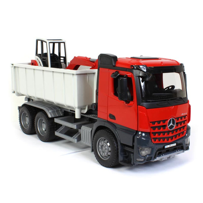 (B&D) 1/16 Bruder MB Acros Truck w/ Roll-off Container & Excavator - Damaged Item