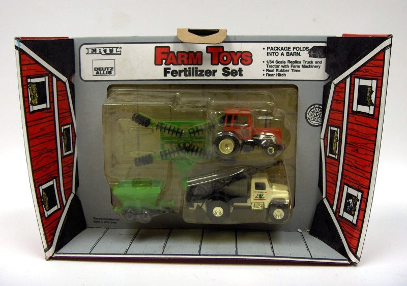 1/64 Farm Toys Fertilizer Set with Allis 8070, Spray Truck, Cart & Disc Harrow