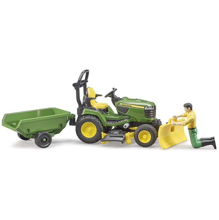 1/16 Bruder John Deere X949 Lawn Tractor with Trailer and Gardener