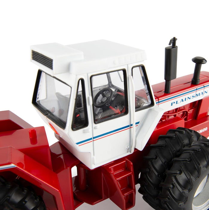 1/32 Limited Edition White Plainsman A4T-1600 4WD with Duals