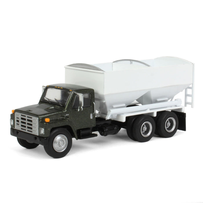 1/64 1980s International Tandem-axle Dry Fertilizer Tender Truck w/ Metallic Dark Green Cab