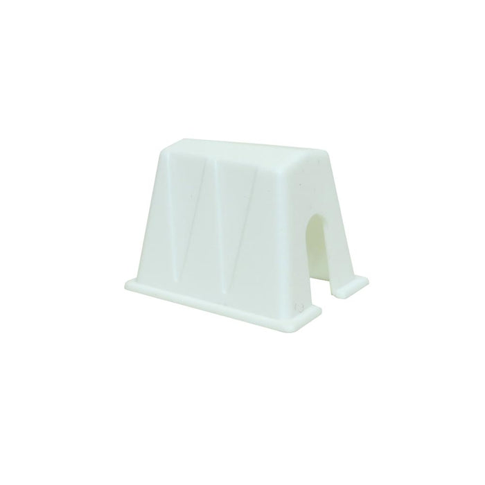 1/64 Plastic White Calf Hut by Standi