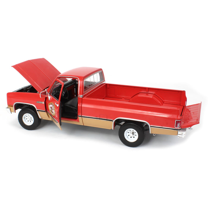 1/18 1982 GMC K-2500 Sierra Grande Wideside with Hitch, Busted Knuckle Garage