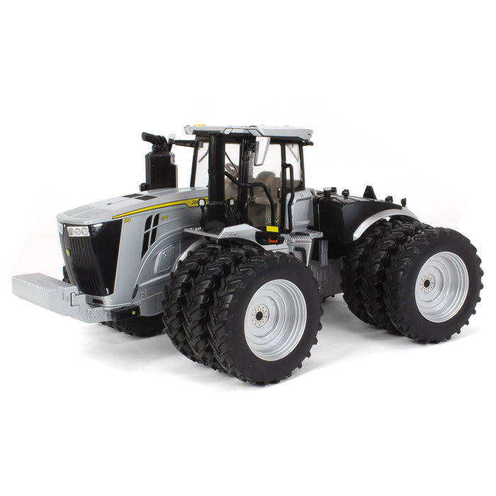 Silver Chase Unit ~ 1/32 John Deere 9R 590 4WD with Triples, 2022 Farm Show Edition, ERTL Prestige Collection