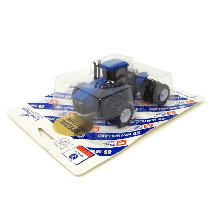 1/64 New Holland TJ375 with Triples, 2001 Farm Progress Show Image