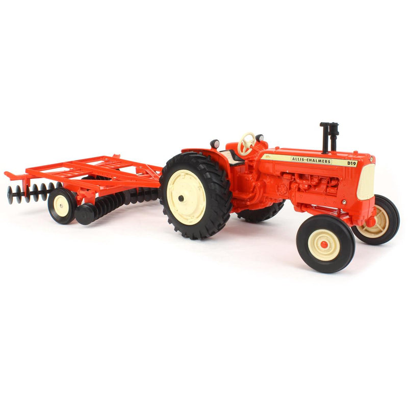(B&D) 1/16 Allis Chalmers D19 with Disk Harrow by ERTL - Damaged Item
