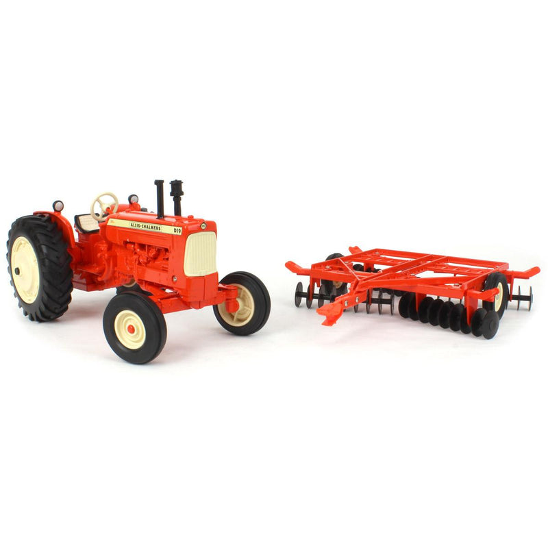 (B&D) 1/16 Allis Chalmers D19 with Disk Harrow by ERTL - Damaged Item