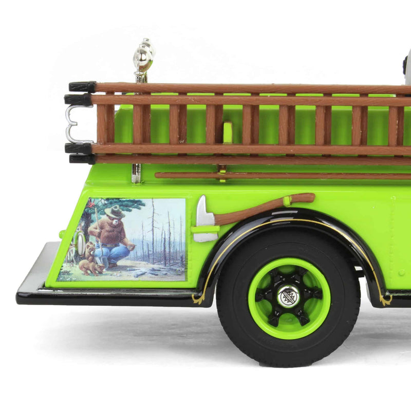 1/34 1949 KB-8 International Fire Truck by First Gear, Smokey Bear