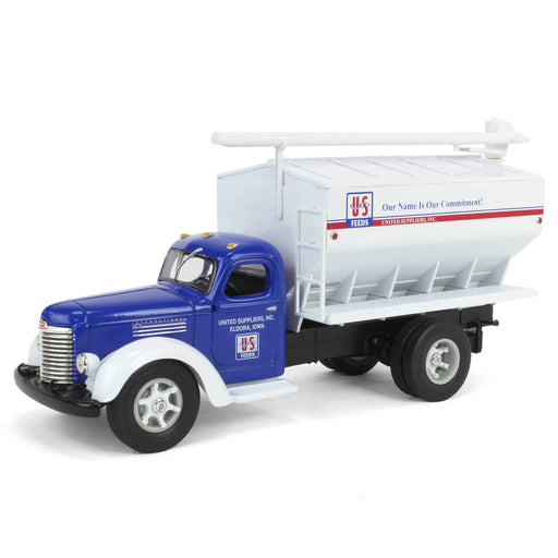 2 - Texaco 1949 International KB-10 Tow Truck Steinhagen Series – Texaco Toys Plus 2 - Texaco 1949 International KB-10 Tow Truck Steinhagen Series – Texaco Toys Plus