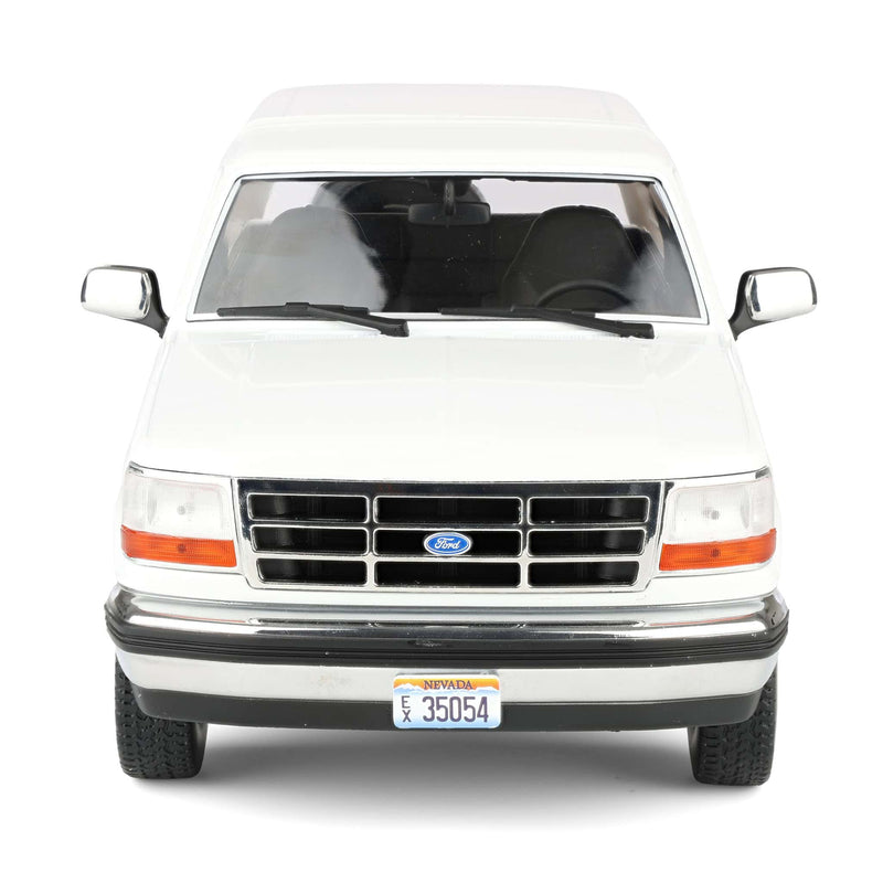 1/18 1993 Ford Bronco XLT Oxford White Artisan Collection