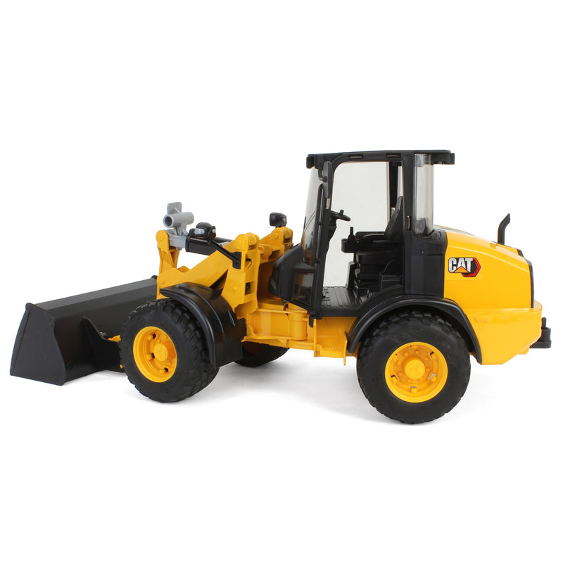 1/16 CAT Wheel Loader by Bruder
