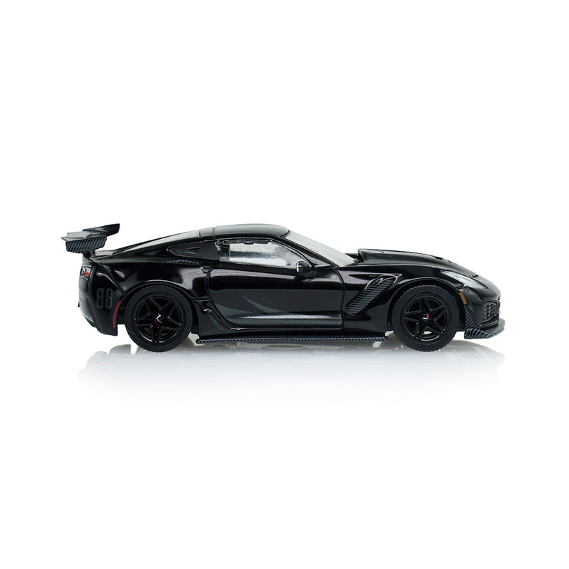 1/64 2019 Chevrolet Corvette ZR1 Hard Top, Black Bandit Series 31