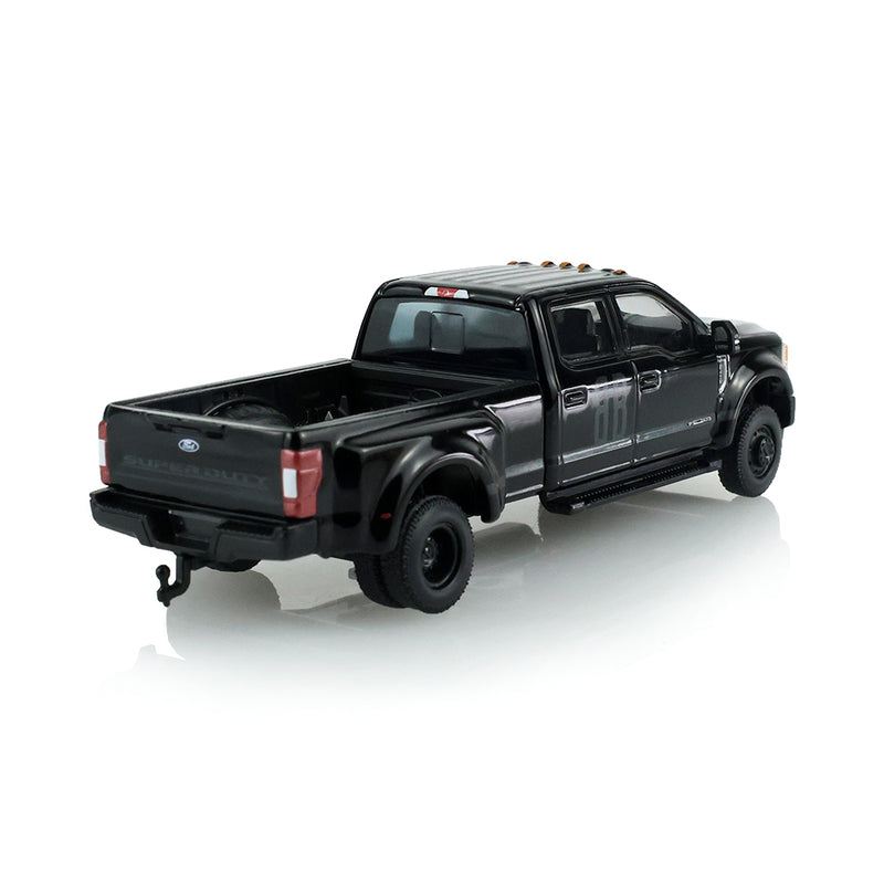 1/64 2020 Ford F-450 XL Super Duty Pickup Truck, Black Bandit Series 31