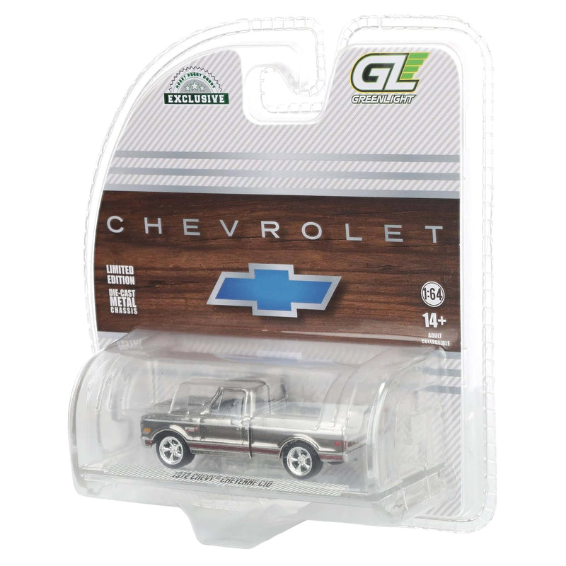 Silver Chrome Super Chase Unit ~ 1/64 1972 Chevy C10 Cheyenne Short Bed Pickup Truck, White, Hobby Exclusive by Greenlight