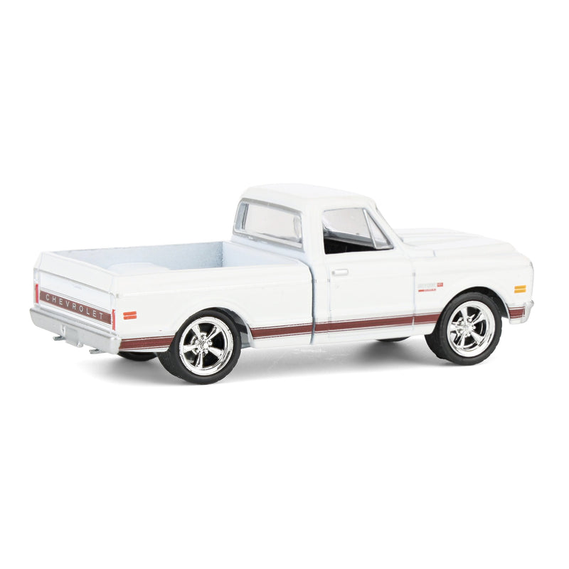 1/64 1972 Chevy C10 Cheyenne Short Bed Pickup Truck, White, Hobby Exclusive by Greenlight