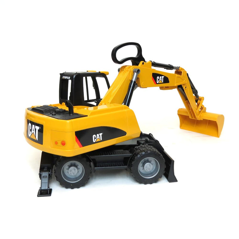 1/16 Caterpillar Wheel Excavator (Plastic) by Bruder