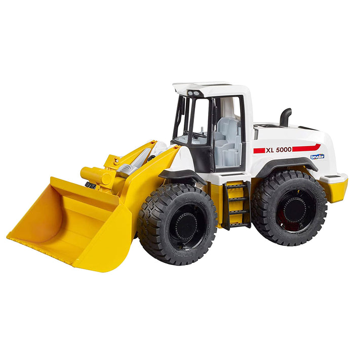 1/16 XL 5000 Articulated Wheel Loader by Bruder