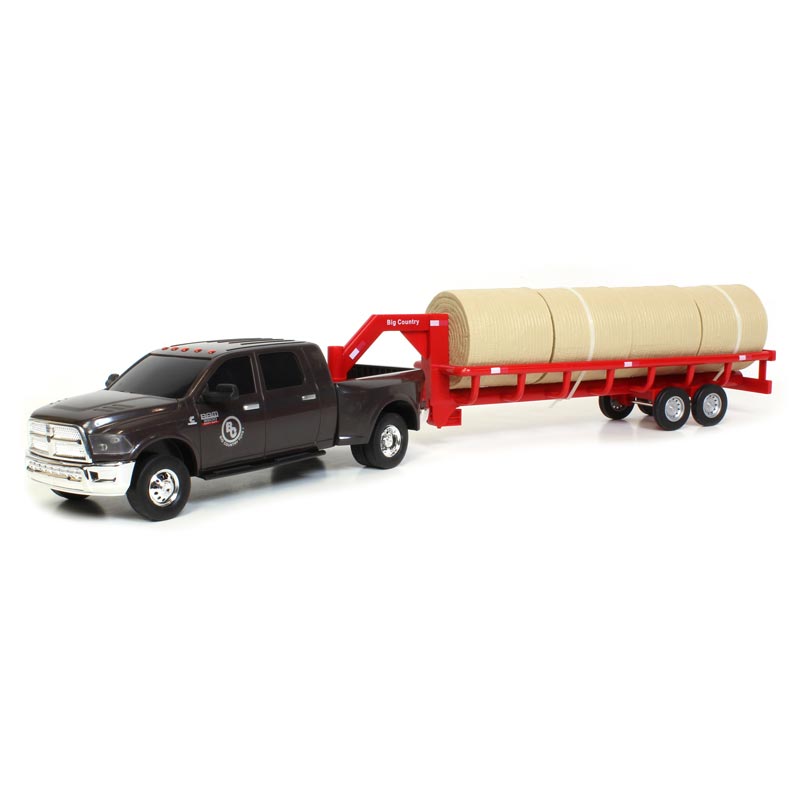1/20 Ram 3500 Mega Cab Dually Truck with  Gooseneck Round Bale Trailer