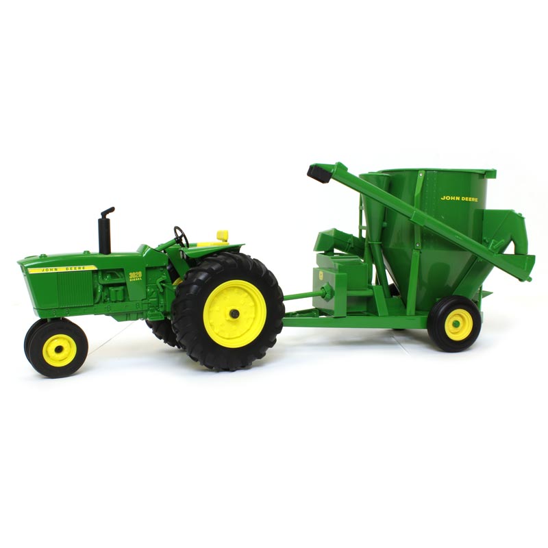 1/16 John Deere 3020 with Grinder Mixer