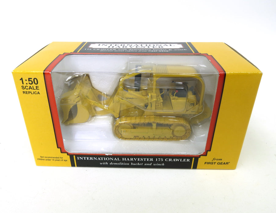 1/50 International Harvester 175 Crawler with Demolition Bucket & Winch