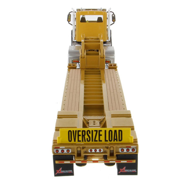 1/50 Caterpillar CT660 Highway Truck with Lowboy Trailer