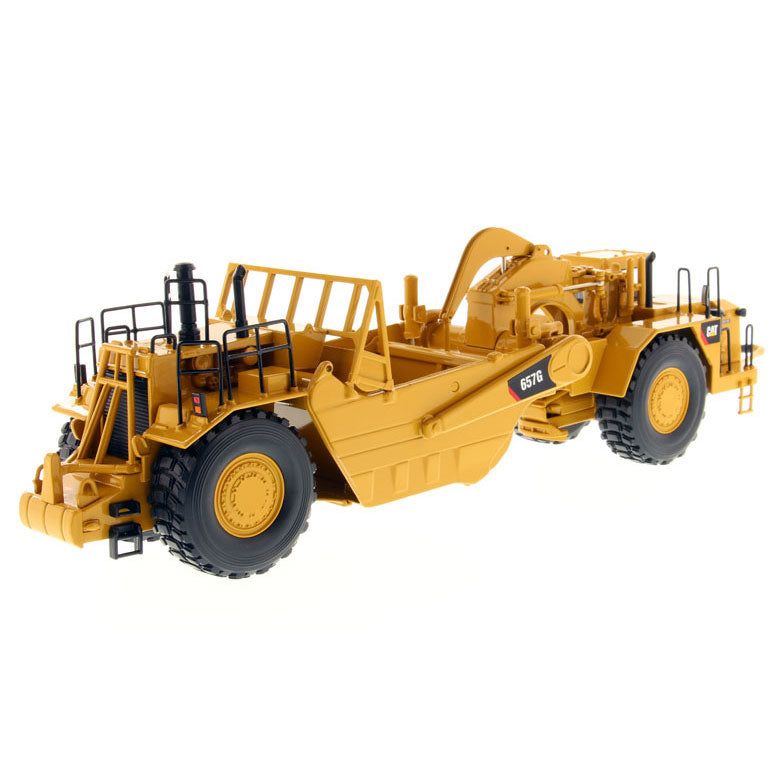 85175 1/50 Caterpillar 657 G Wheel Tractor Scraper — Outback Toys