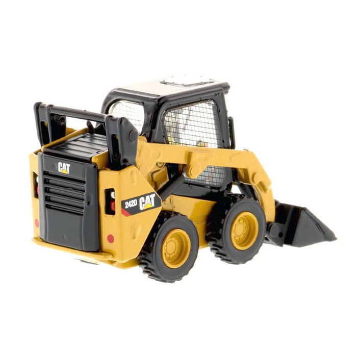 1/50 Caterpillar 242D Compact Skid Steer Loader - High Line Series