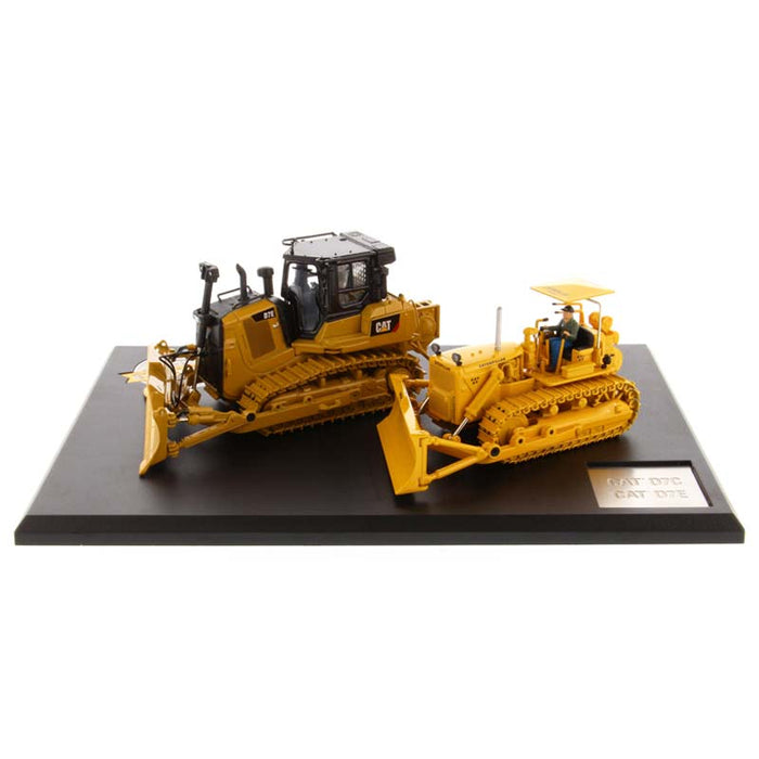 1/50 Evolution Series High Detail CAT D7E & D7C Track-Type Tractor Two Piece Set