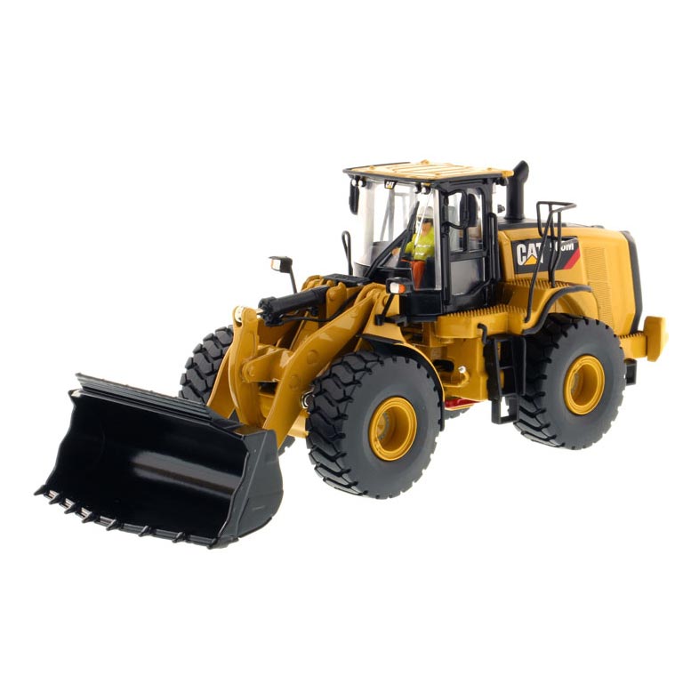1/50 Caterpillar 966M Wheel Loader, Diecast Masters Core Classics Series