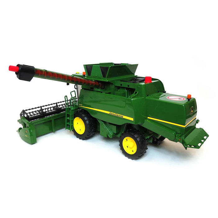 1/16 John Deere T670i Combine by Bruder