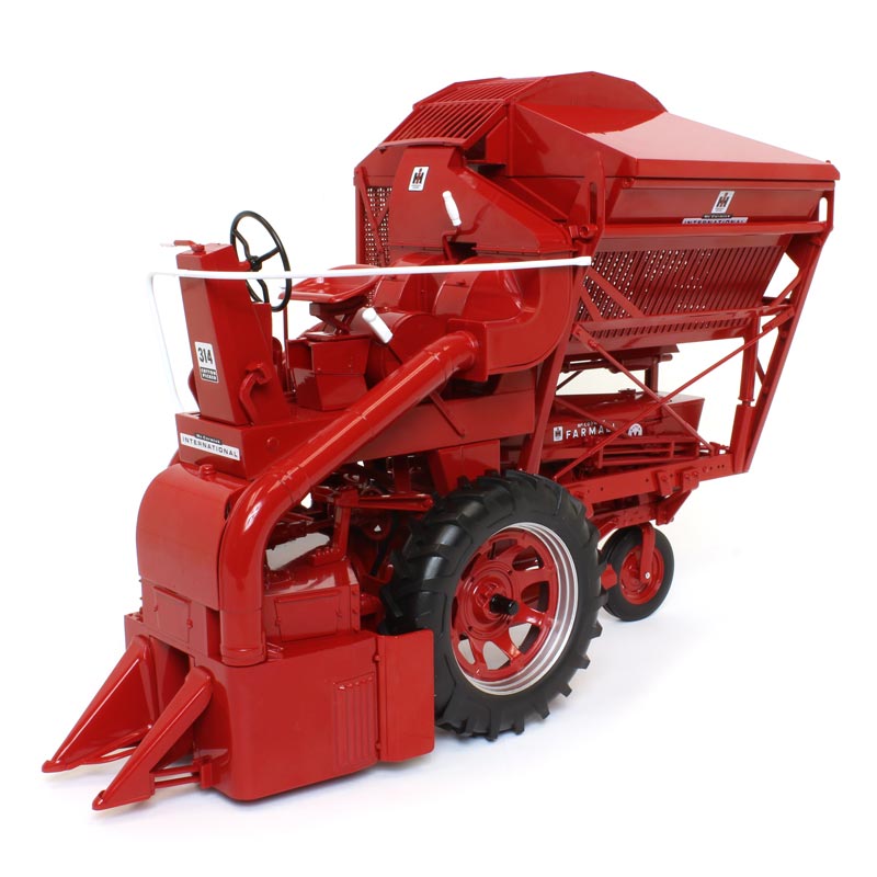 1/16 1953 Farmall Super M with Mounted 314 Low Drum 1-Row Cotton Picker, 2018 Red Power Round Up