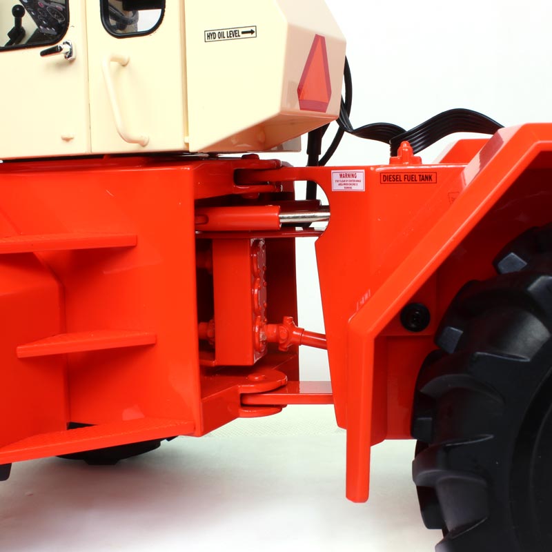 1/16 Allis Chalmers 440 4WD Tractor by ERTL, Toy Farmer 40th Anniversary
