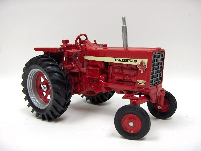 1/16 International Harvester 756 with Fenders, 1994 Ontario Toy Show