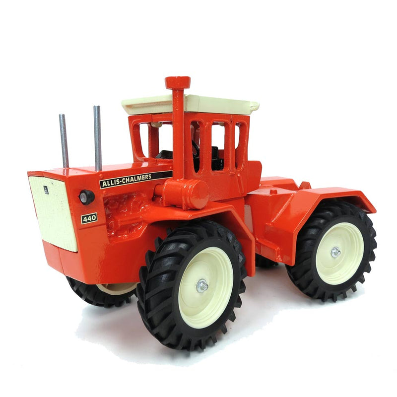 1/16 Allis Chalmers 440 4WD Tractor by Scale Models