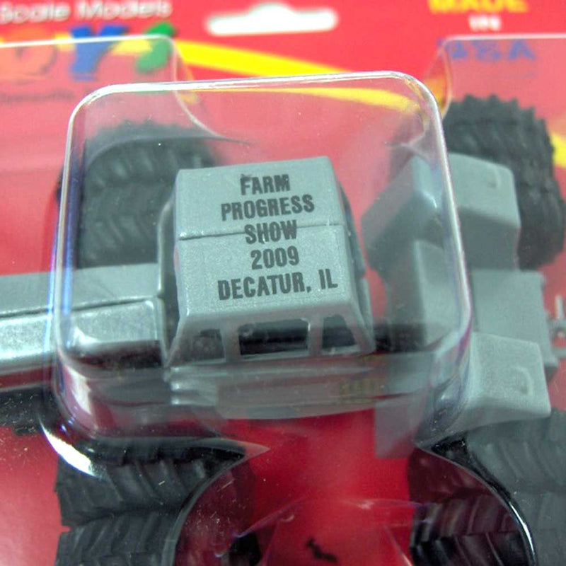 1/64 White 4-270 Articulating Tractor with Red Stripe and Duals, 2009 Farm Progress Show by Scale Models