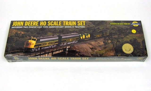 1/87 HO Scale John Deere Train Set with 2 Model D Tractors, 2nd in Series Collectors Edition