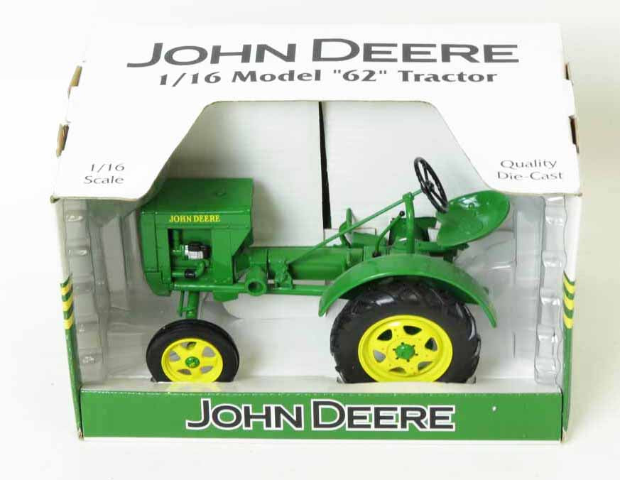 1/16 John Deere 62 Unstyled Tractor by SpecCast