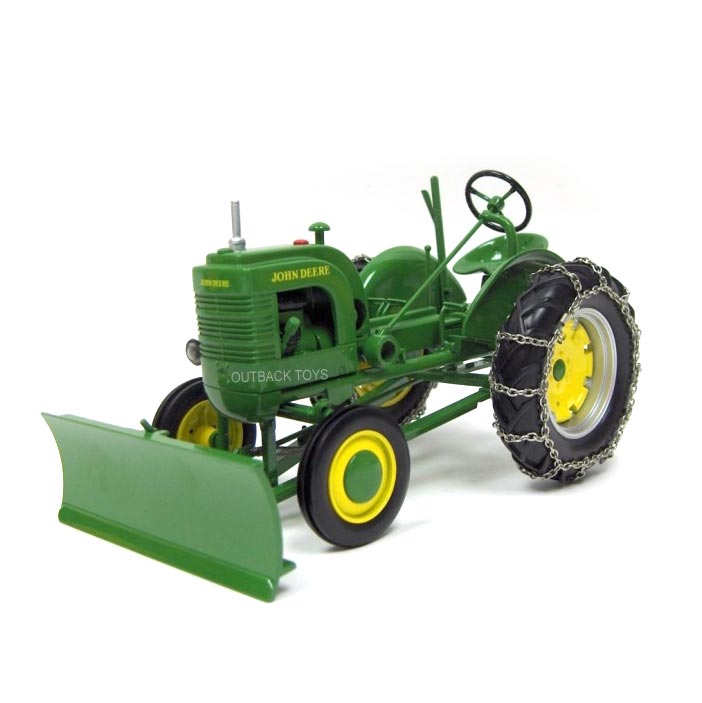 1/16 John Deere LA Tractor with Snowblade and Chains by SpecCast