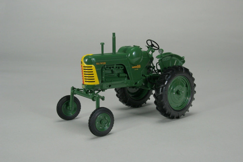 1/16 High Detail Oliver Super 88 High Crop LP-Gas w/ Green Wheels