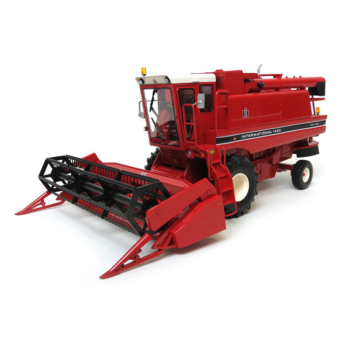 1/32 International 1460 Axial-Flow Combine with Grain Head, European Version