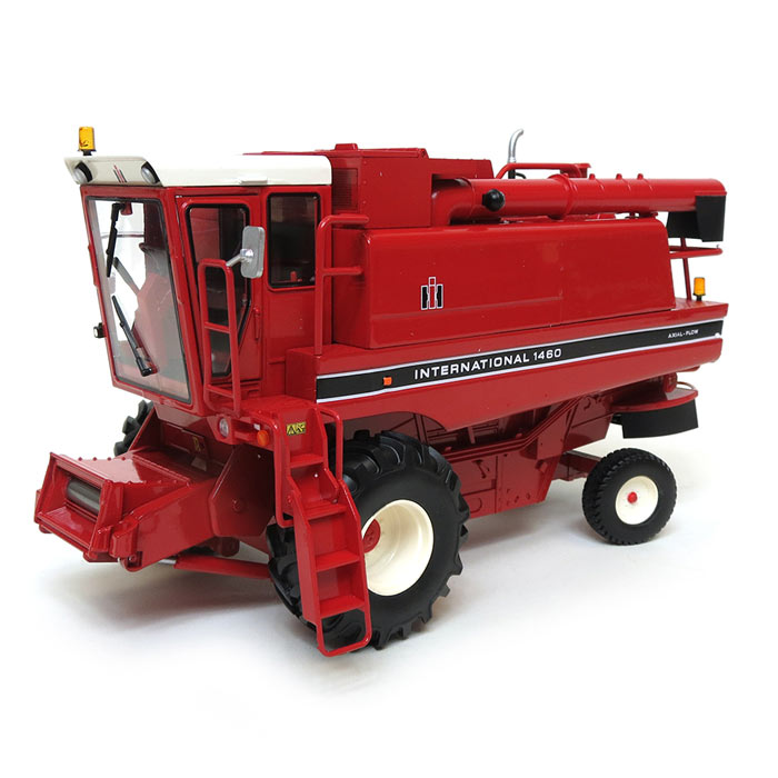 1/32 International 1460 Axial-Flow Combine with Grain Head, European Version