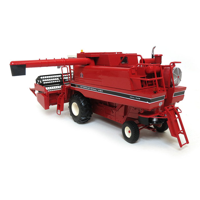 1/32 International 1460 Axial-Flow Combine with Grain Head, European Version