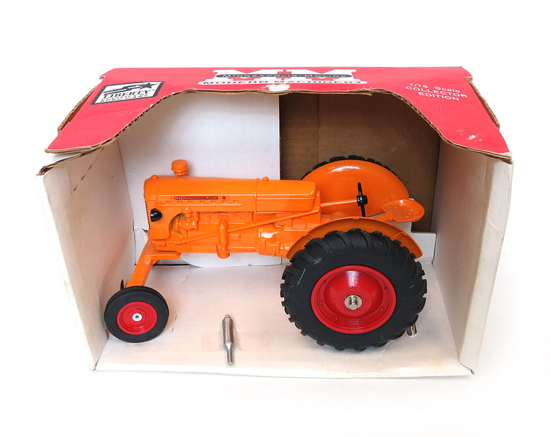 (B&D) 1/16 Minneapolis Moline U WF Tractor - Damaged Item