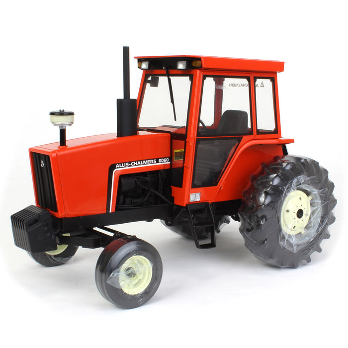 1/16 High Detail Allis Chalmers 6060 2WD with Cab