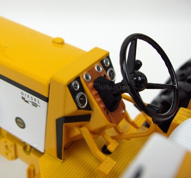 1/16 High Detail Minneapolis Moline G-1355 with Duals, 2010 Toy Tractor Times