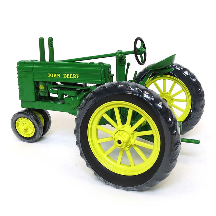 1/16 John Deere 1939-1940 Styled B Show Version, 2015 Two Cylinder Club