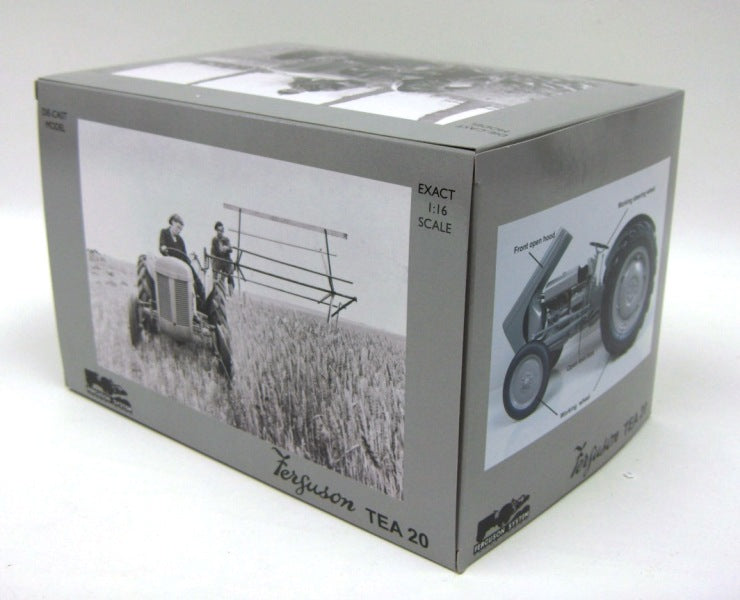 1/16 Massey Ferguson TEA-20 The Little Grey Tractor by Universal Hobbies