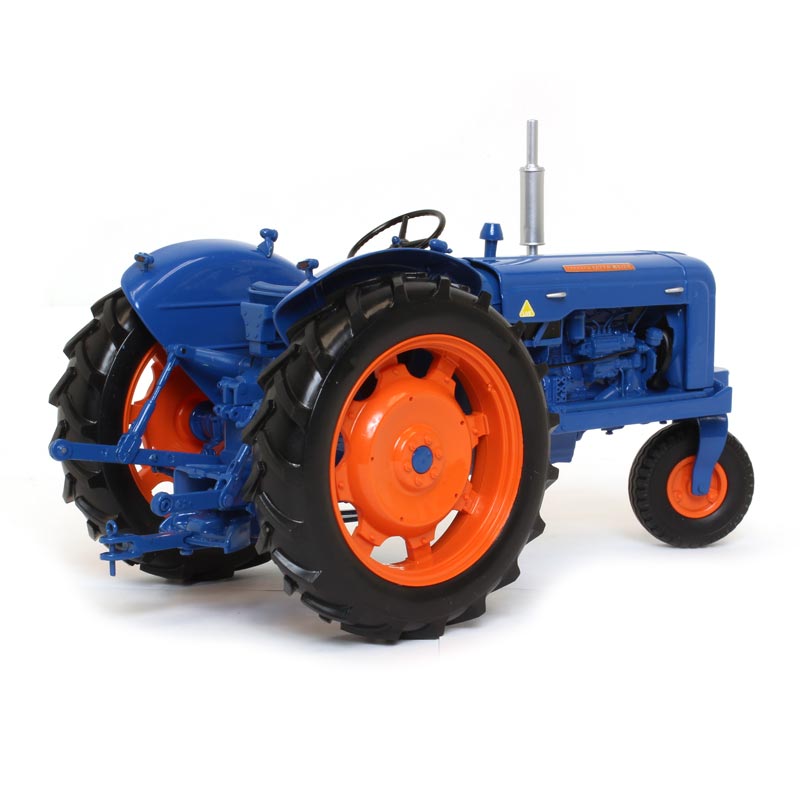 1/16 Fordson Super Major Tricycle Row Crop Tractor by Universal Hobbies