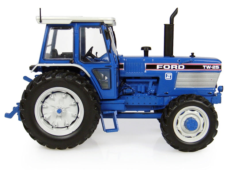 1/32 1986 Ford TW-25 4X4 Force II by Universal Hobbies