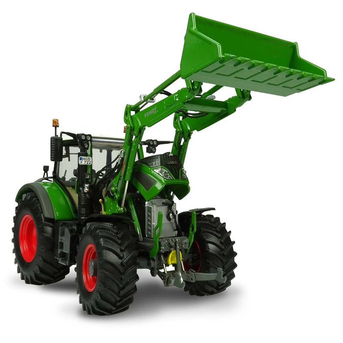 1/32 High Detail Fendt 722 Vario with Loader